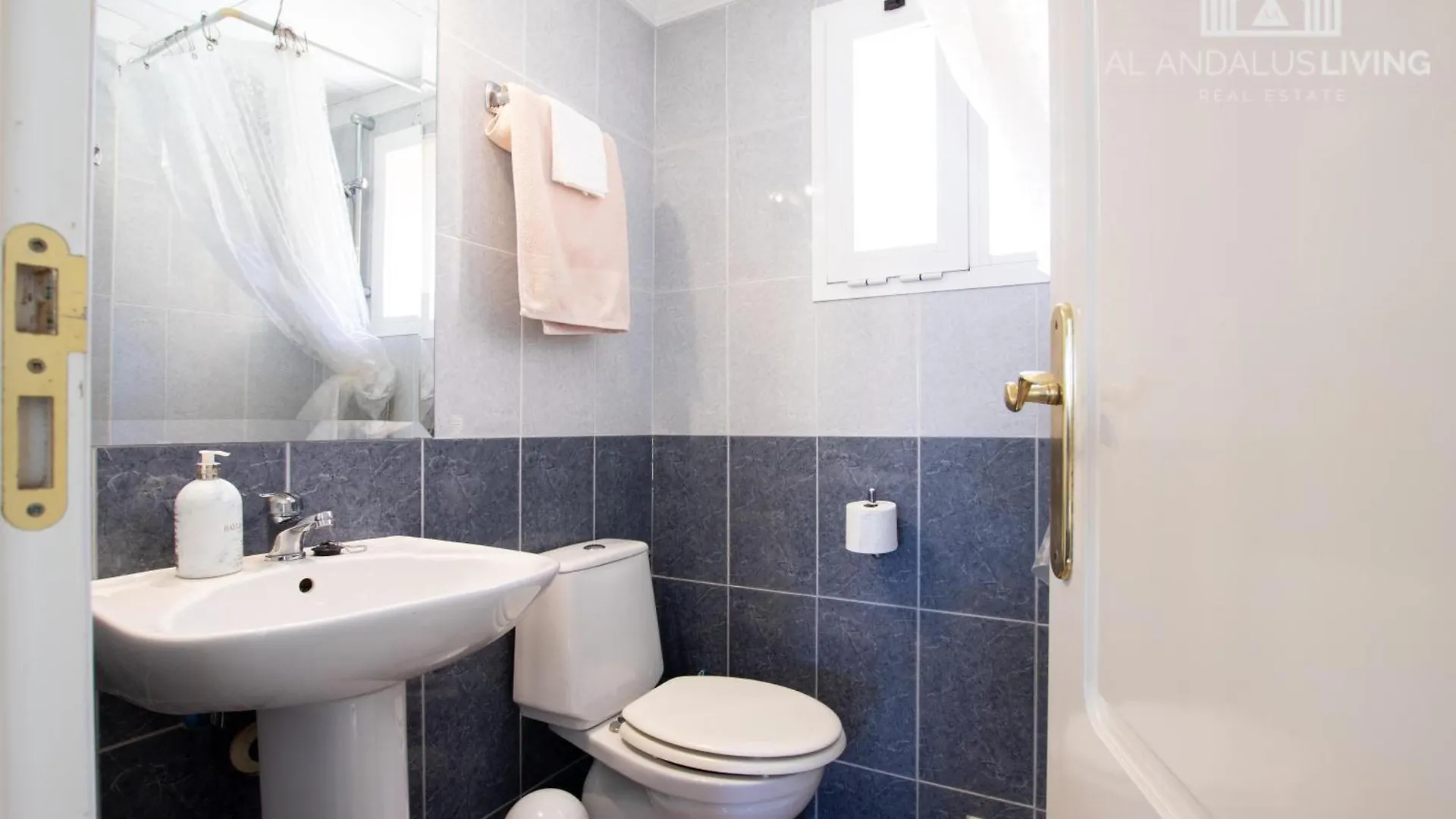 Large And Cozy Ground Floor Apartment In Calahonda, Mijas Costa Sitio de Calahonda Spain