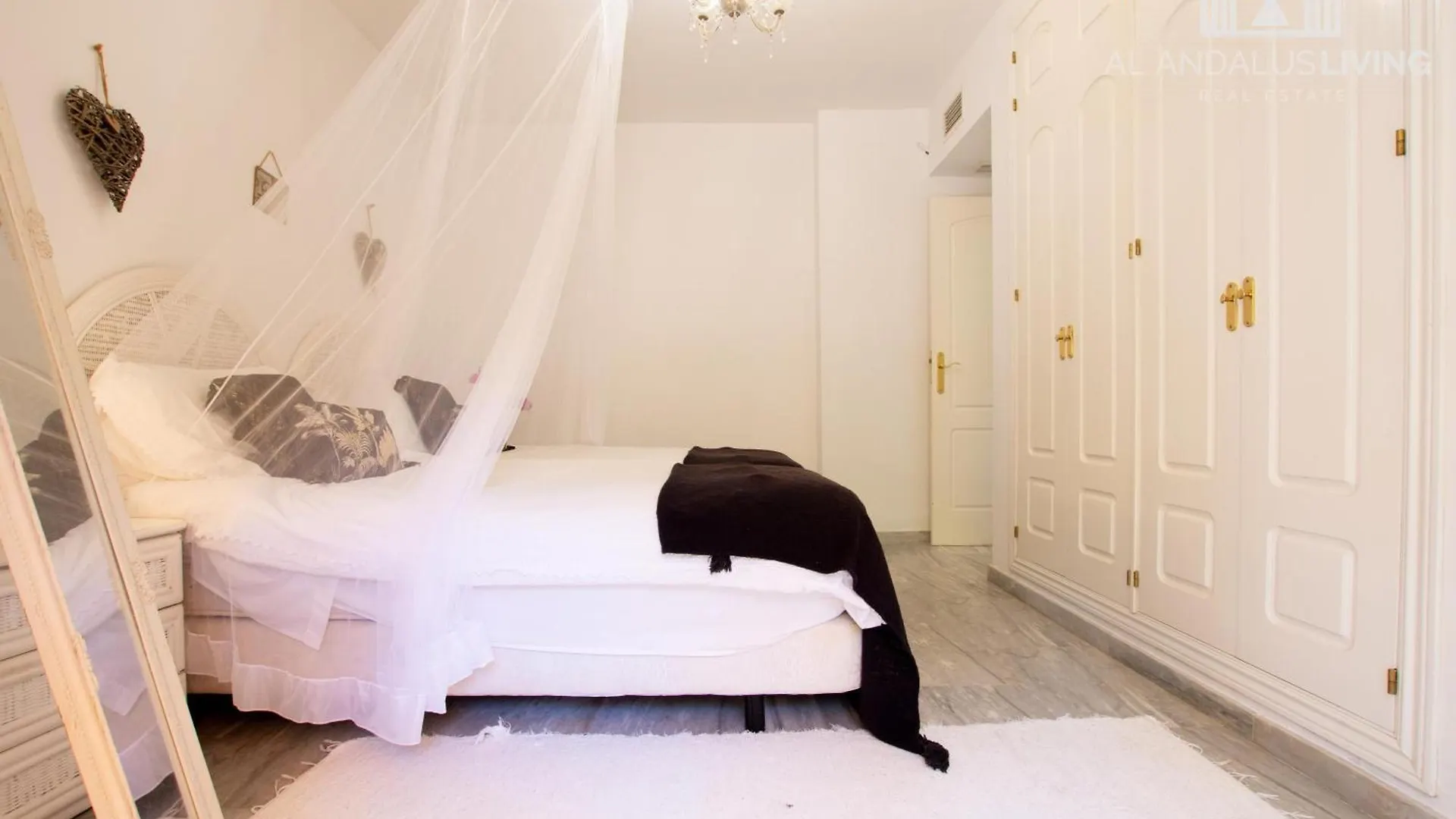 Large And Cozy Ground Floor Apartment In Calahonda, Mijas Costa Sitio de Calahonda